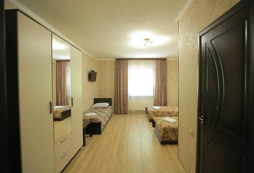 בית מלון כפרי Sirius Azau