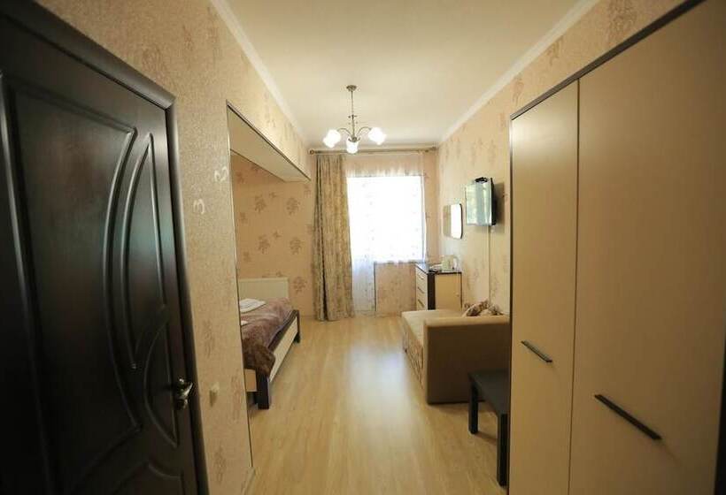 בית מלון כפרי Sirius Azau