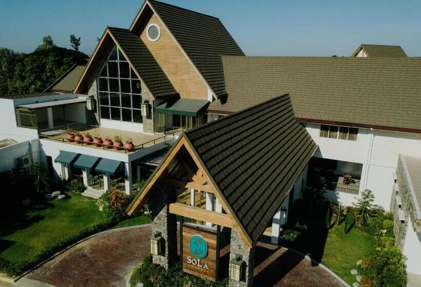 هتل Sola