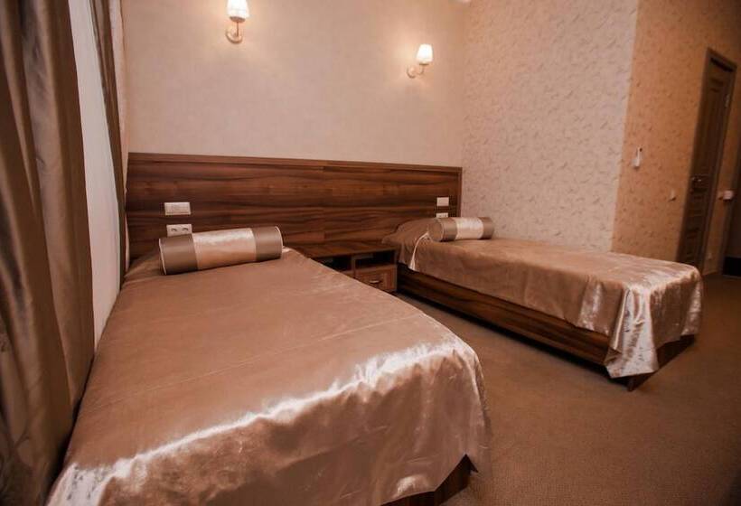 בית מלון כפרי Teta Kropotkin