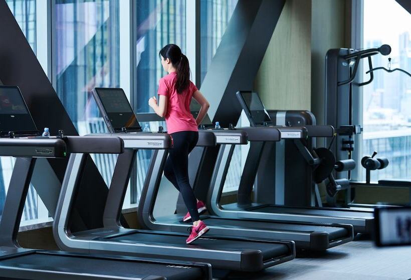 هتل The St. Regis Hong Kong