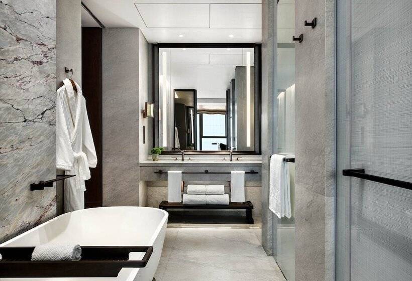 هتل The St. Regis Hong Kong