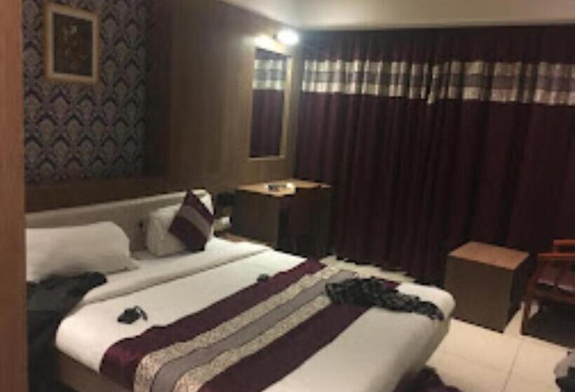 Hotel Shri Vitthal Mangalam ,satara