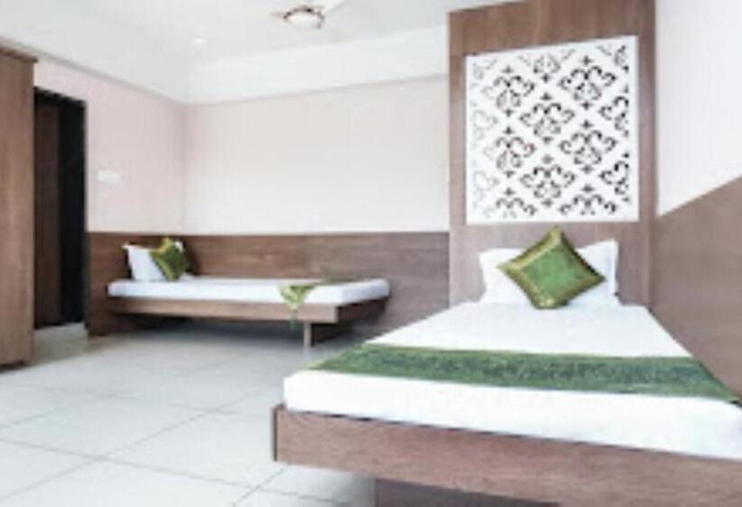 Hotel Shri Vitthal Mangalam ,satara