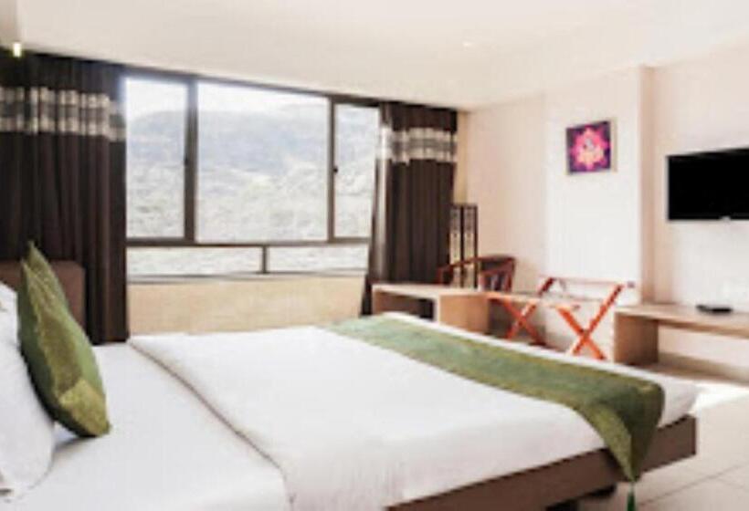 Hotel Shri Vitthal Mangalam ,satara