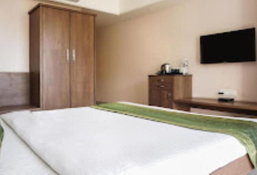 Hotel Shri Vitthal Mangalam ,satara