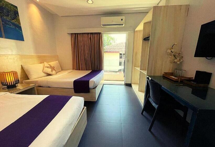 هتل Treetop Suites