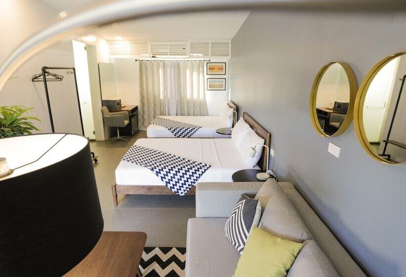 هتل Treetop Suites