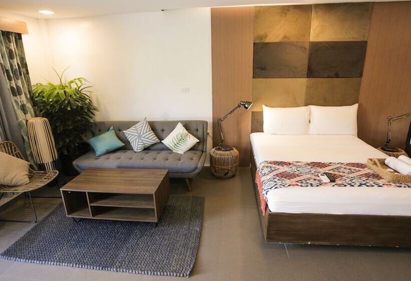 هتل Treetop Suites