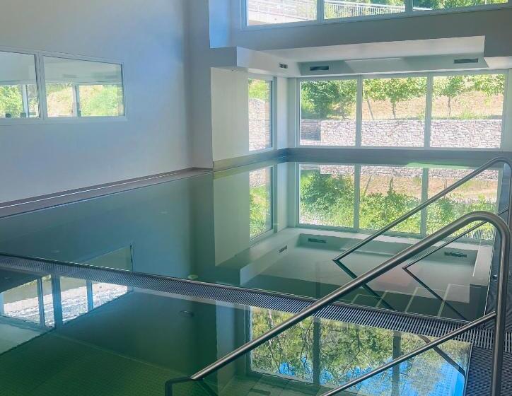 Nuhr Medical   Hotel & Restaurant