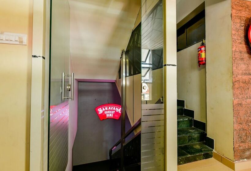 Oyo 23115 Hotel Saravana