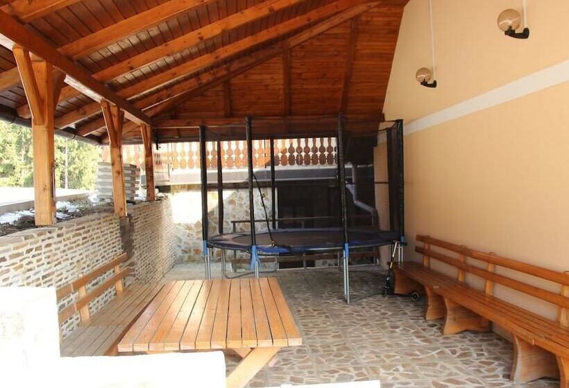 پانسیون Apartment House Koprivnik