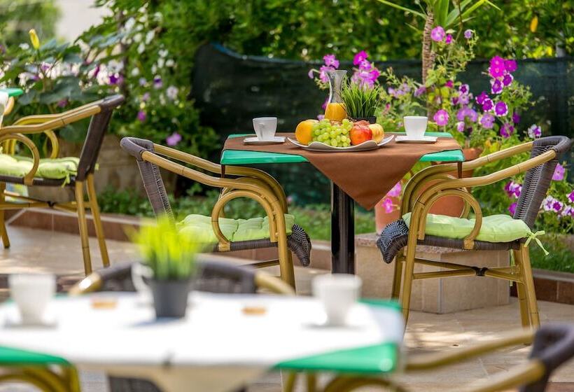 פנסיון Bed & Breakfast Villa Terezija