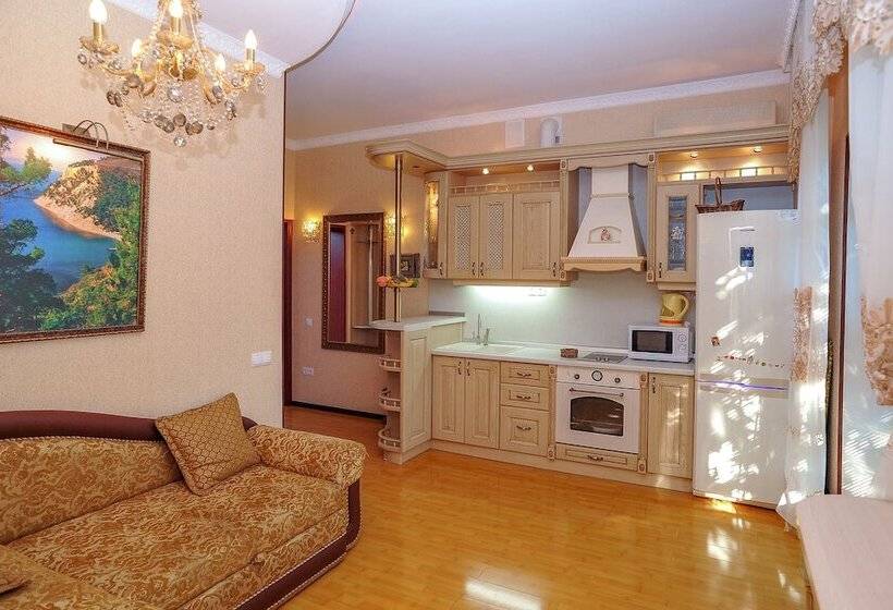 پانسیون Kamelot