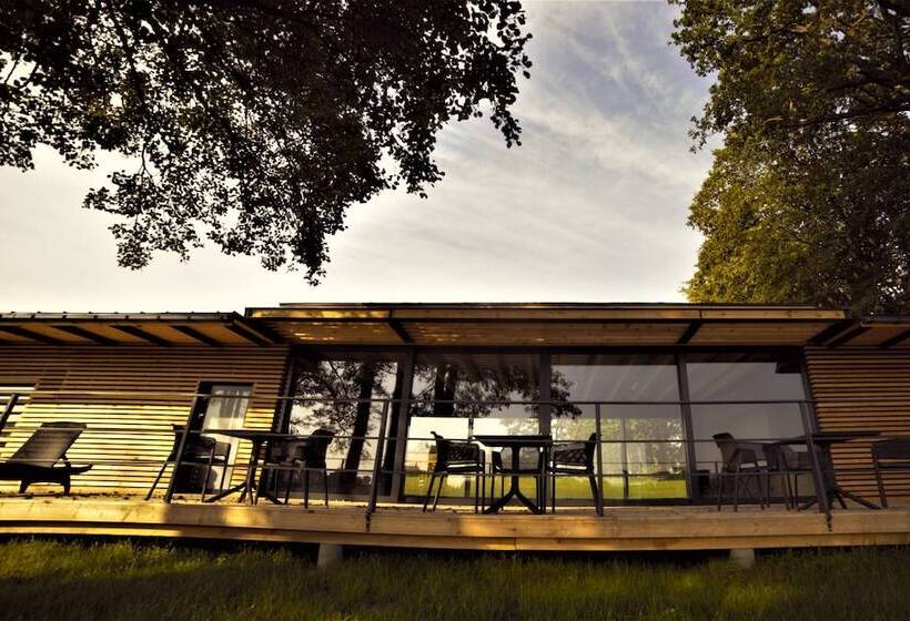 פנסיון Pałac Warlity