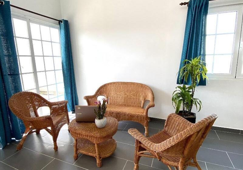 Sagres Sun Stay  Surf Camp & Hostel