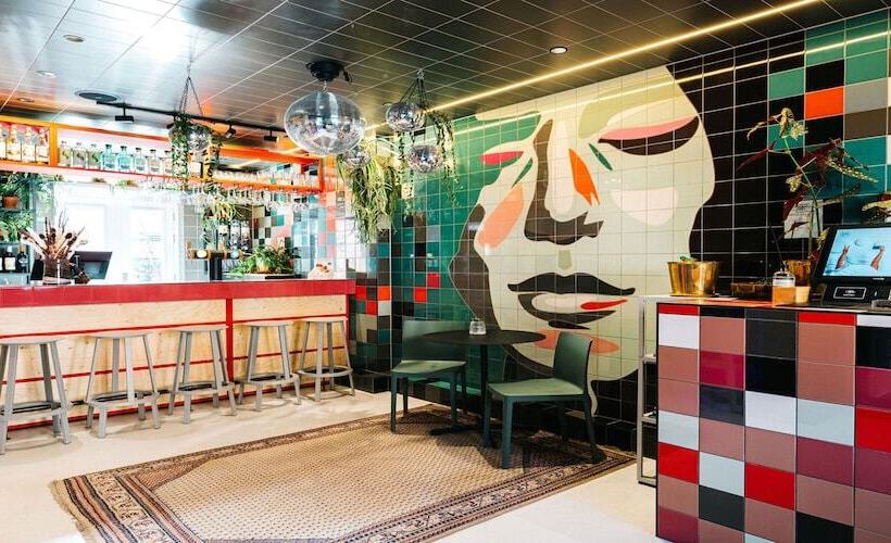 The Green Elephant Hostel & Spa