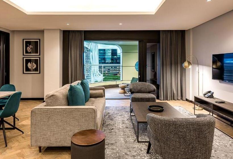 The Onyx Apartment Hotel By Newmark