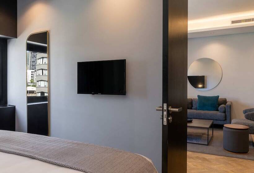 The Onyx Apartment Hotel By Newmark
