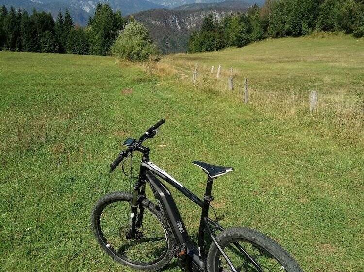 هاستل House Budkovič