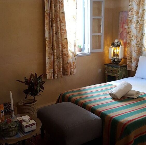 Art Riad Au Bord De La Mer