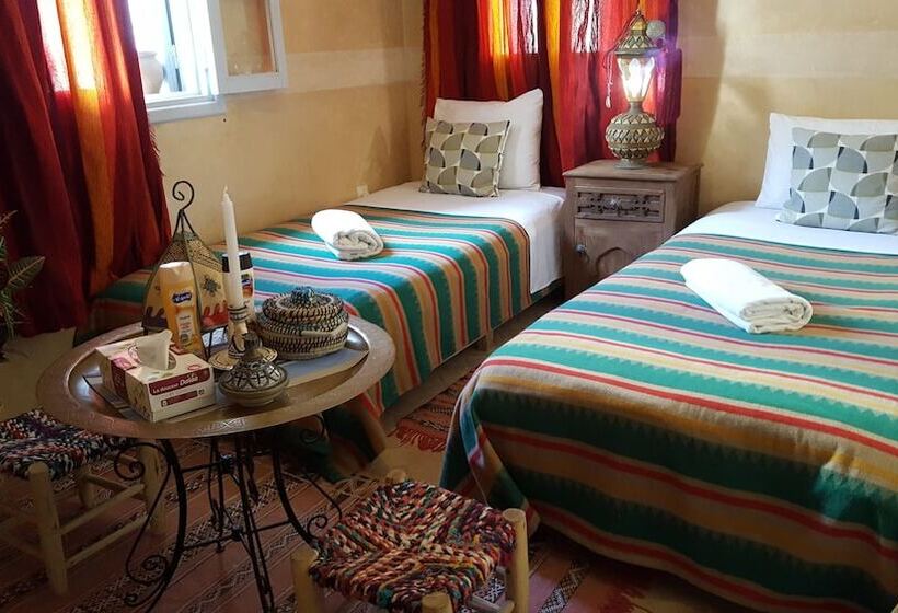 Art Riad Au Bord De La Mer