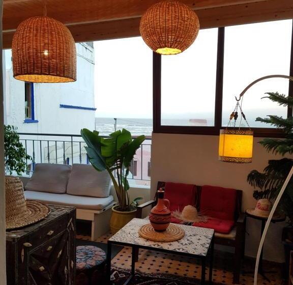 Art Riad Au Bord De La Mer