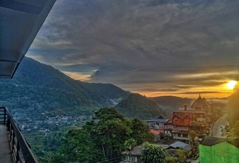 Banaue Pink Eco Hostel