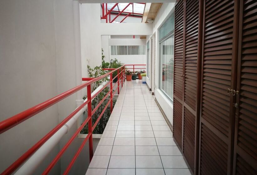 تختخواب و صبحانه Hojarascas