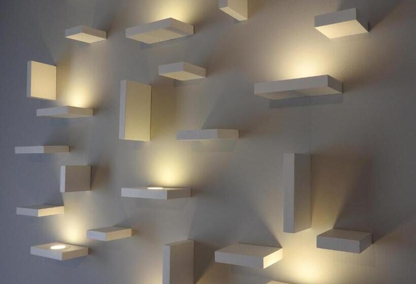 تختخواب و صبحانه Lisbon Airport Guesthouse