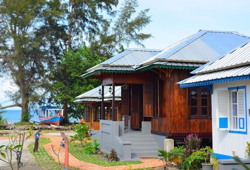 צימר Rock And Wreck Dive Resort