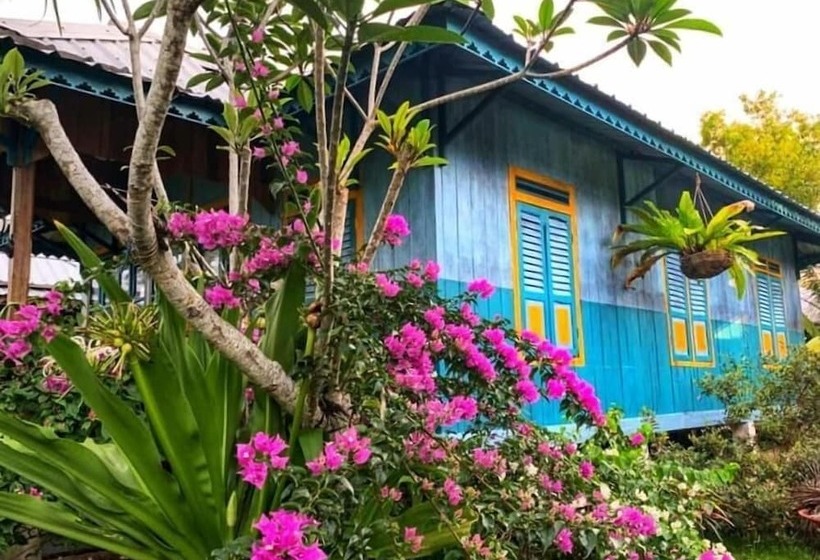 צימר Rock And Wreck Dive Resort