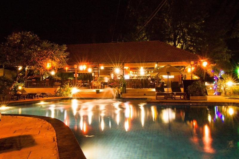 تختخواب و صبحانه Villa Unggul