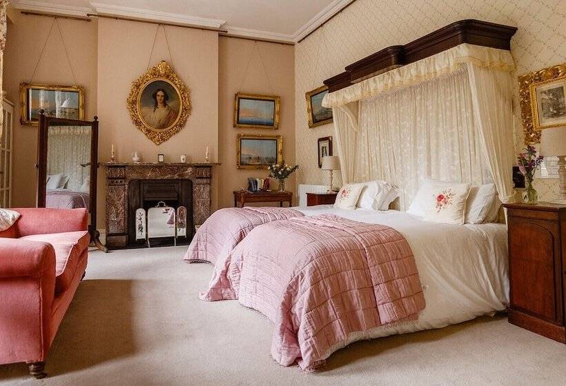 住宿加早餐  Clonalis House Historic Guest House