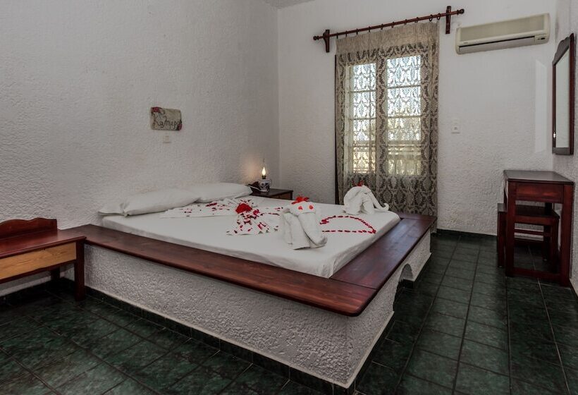 Evagelistria Apartments