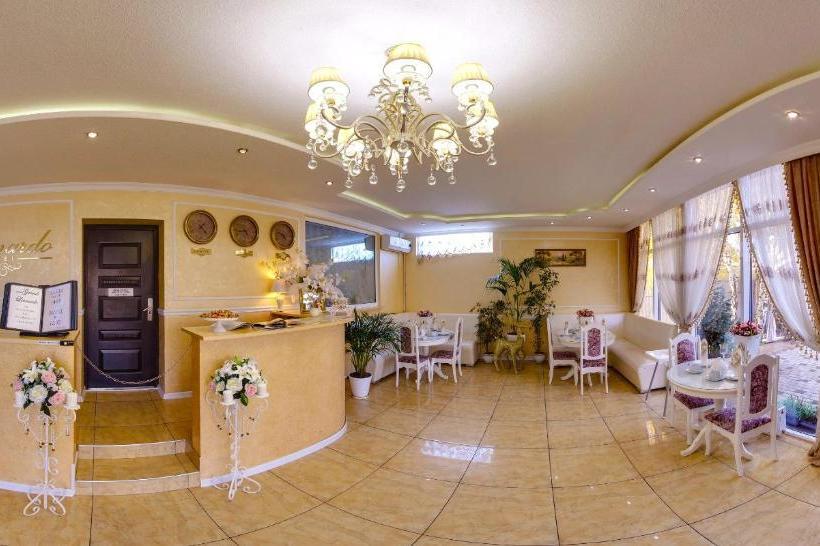 هتل Grand Leonardo