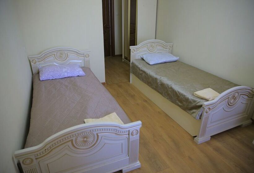 مسافرخانه Apelsin