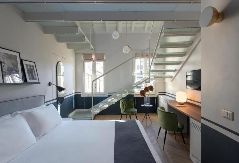 客栈 Velvet Grey Boutique