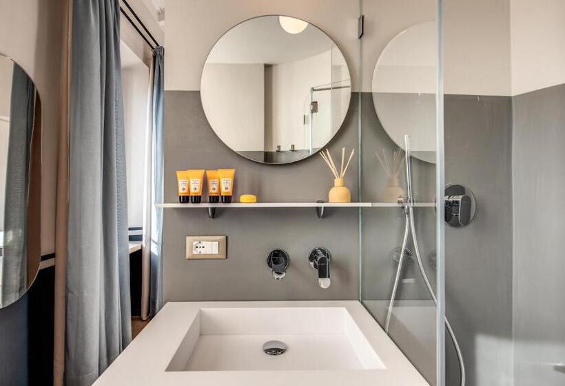 客栈 Velvet Grey Boutique