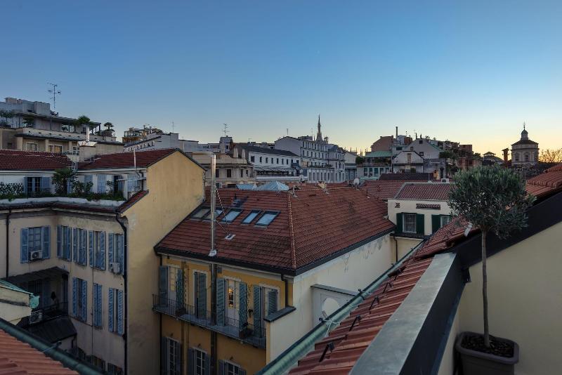 客栈 Velvet Grey Boutique