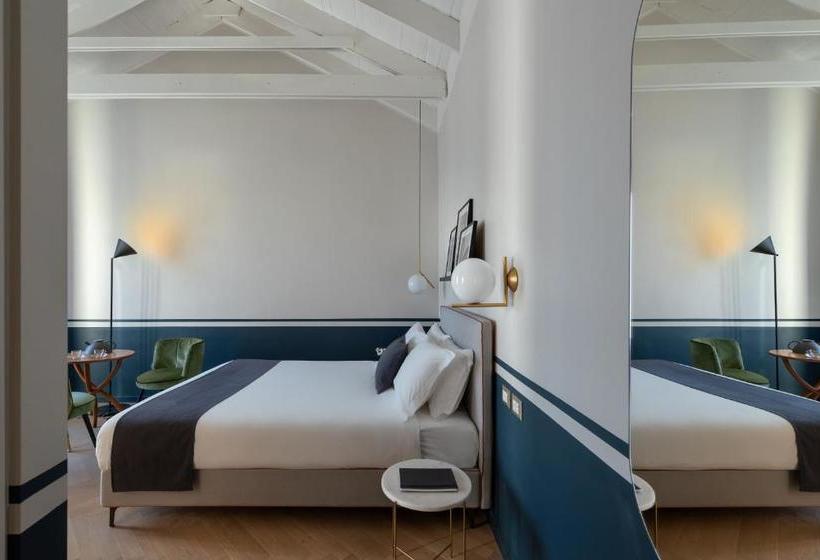 客栈 Velvet Grey Boutique