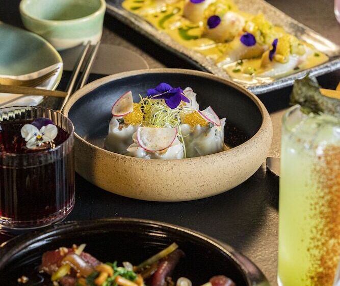 Academias Hotel, Autograph Collection