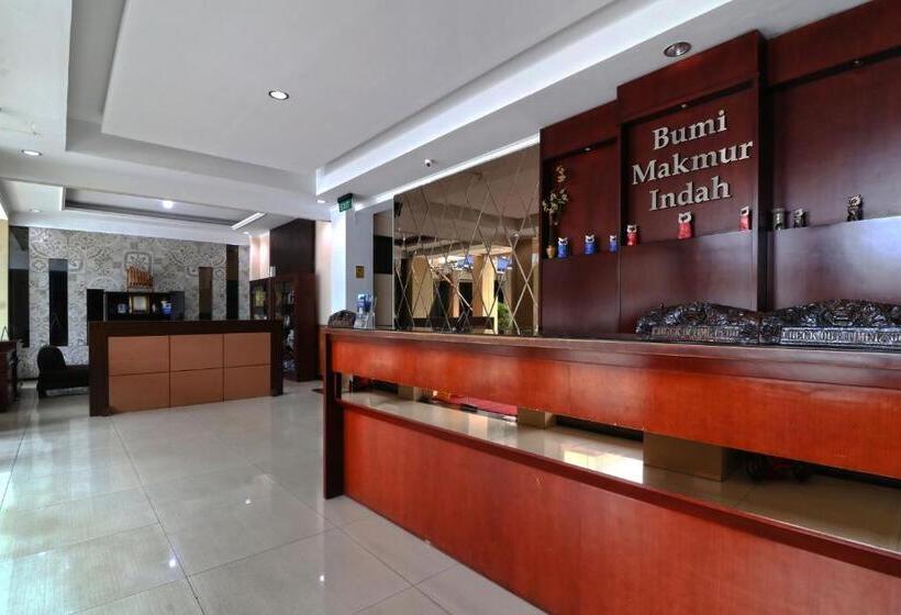 ホテル Bumi Makmur Indah