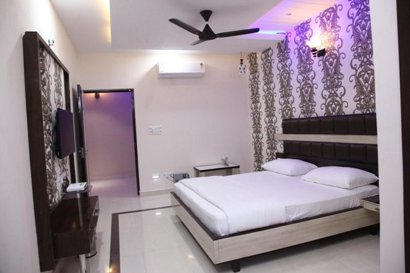 בית מלון כפרי C M Plaza