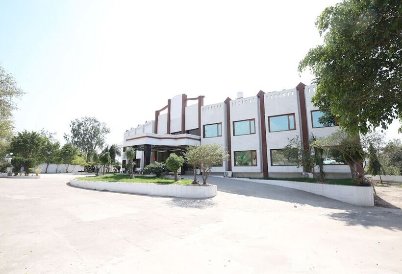 فندق Capital O 12767  Grand Chinar