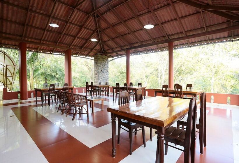 Отель Eletaria By Oyo Rooms