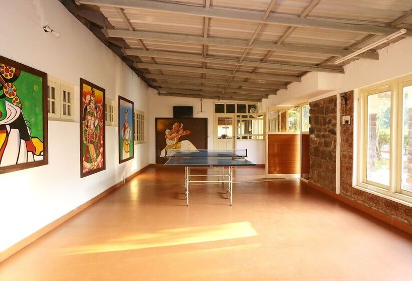 Отель Eletaria By Oyo Rooms