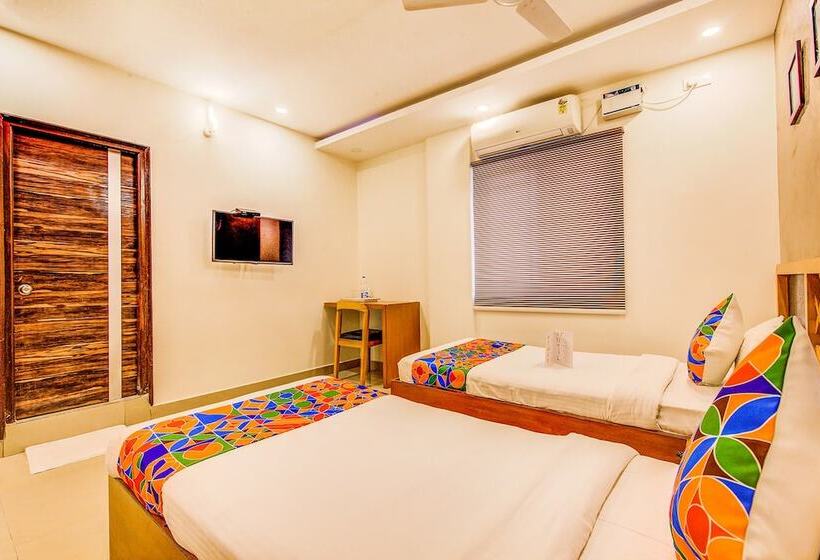 בית מלון כפרי Fabexpress Mayuri Residency   Hal Old Airport Road