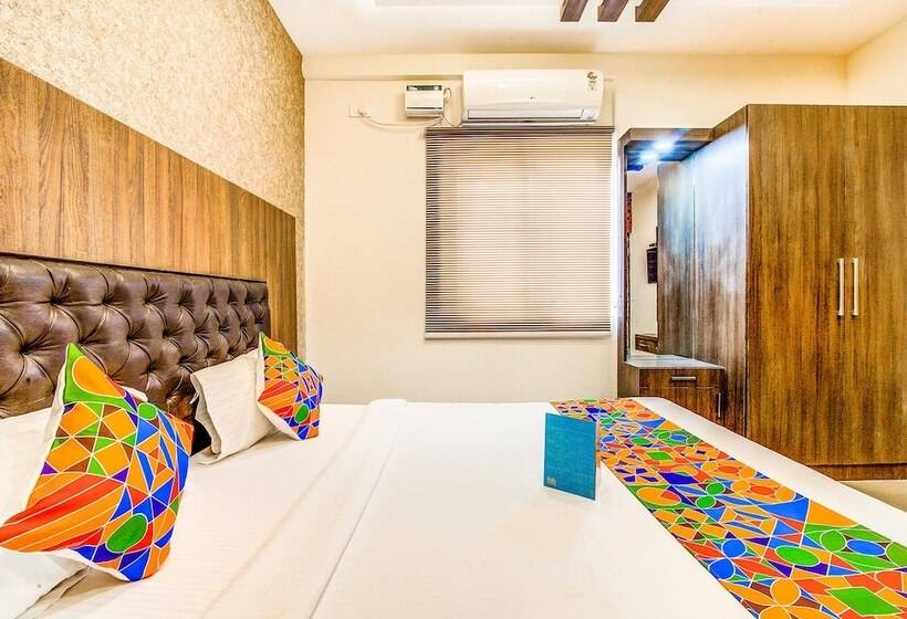 בית מלון כפרי Fabexpress Mayuri Residency   Hal Old Airport Road