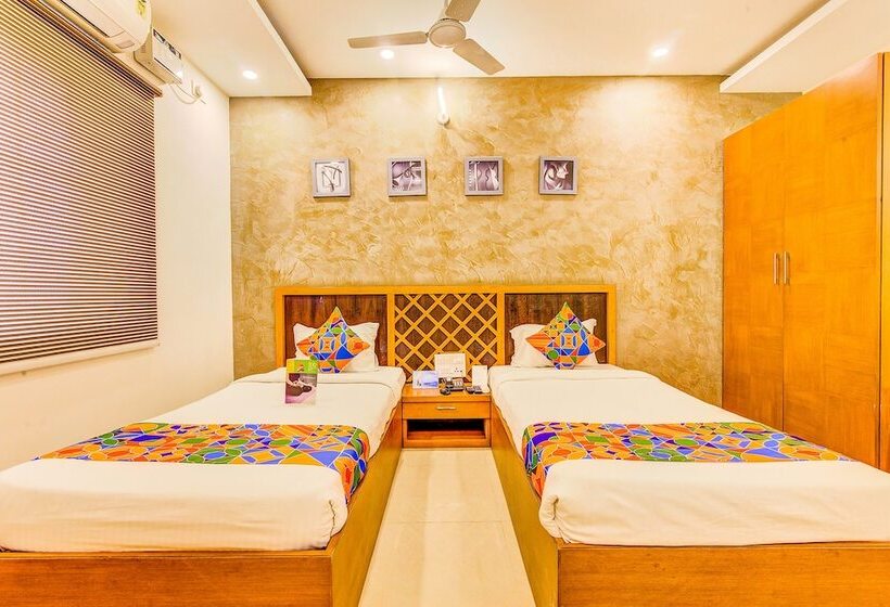 בית מלון כפרי Fabexpress Mayuri Residency   Hal Old Airport Road